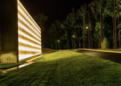 INOVA SCHAR CANCER INSTITUTE, VA | Photo ©  Harry Vitebski | Image is Property of Apogee Lighting Holdings